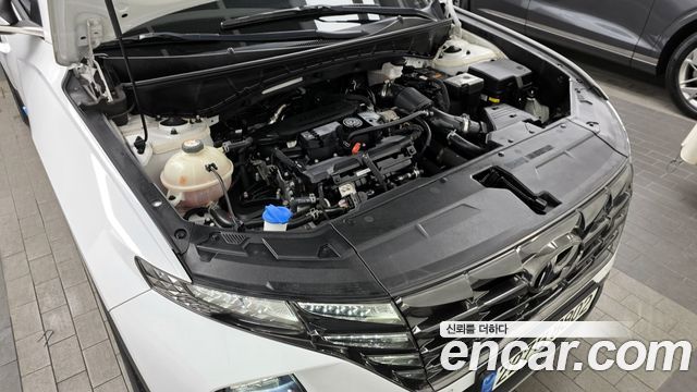 Hyundai Tucson Gasoline 1.6 Turbo 4WD — photo 1 of 20