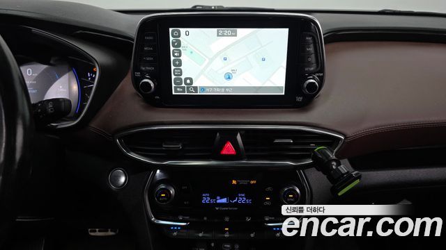 Hyundai Santafe Diesel 2.2 4WD — photo 1 of 20