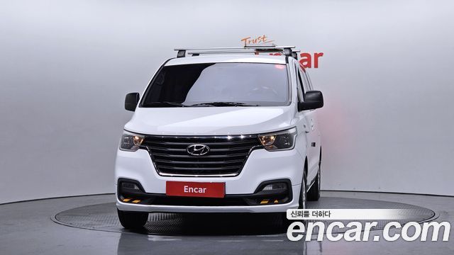Hyundai Starex Camping car — photo 1 of 20