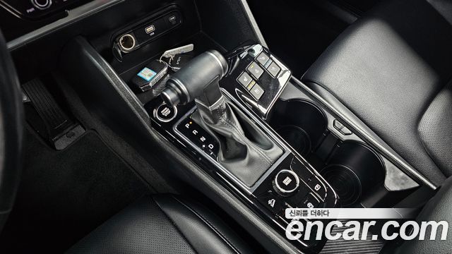 Kia Sportage Diesel 2.0 2WD — photo 1 of 20