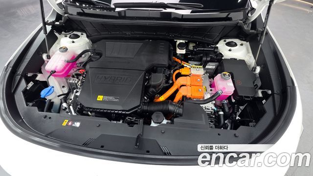 Kia Niro Signature — photo 1 of 20