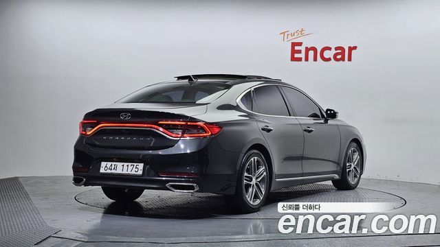 2017 Hyundai Grandeur 2.4 Premium, photograph 4