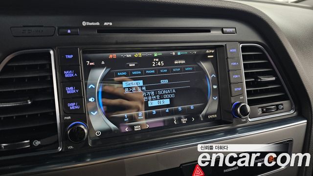 Hyundai Sonata 2.0 Smart — photo 1 of 20