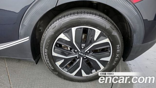 2022 Kia EV6 Long Range, photograph 11