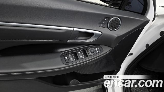 2023 Hyundai Sonata 1.6 Turbo, photograph 3