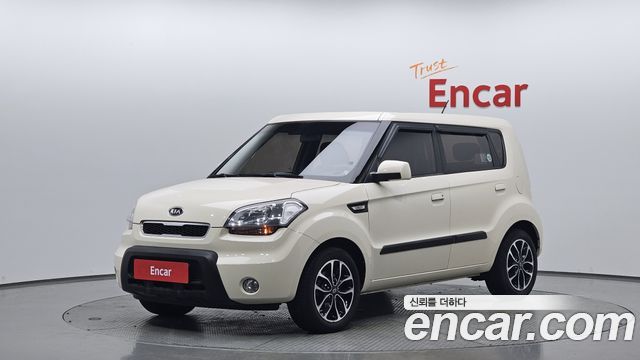 Kia Soul 1.6 2U — photo 1 of 28