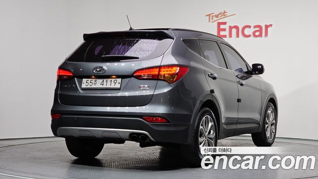Hyundai Santafe Diesel(e-VGT) 2.0 4WD Premium