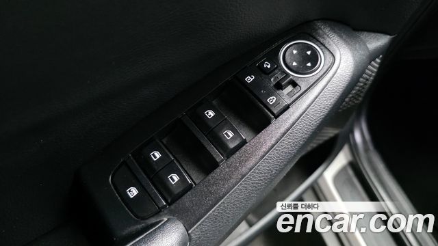 Kia Seltos Gasoline 1.6 Turbo 2WD — photo 1 of 20
