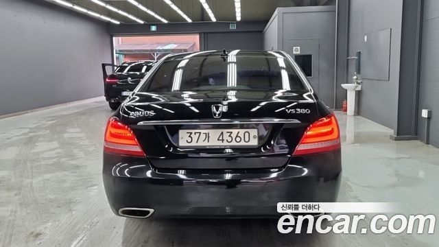 Hyundai Equus VS380 — photo 1 of 18