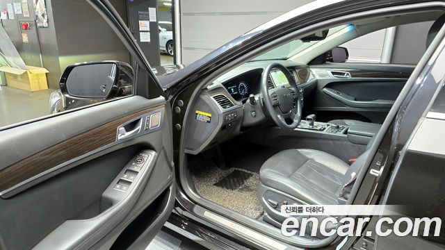 Genesis G80 3.3 GDI — photo 1 of 30