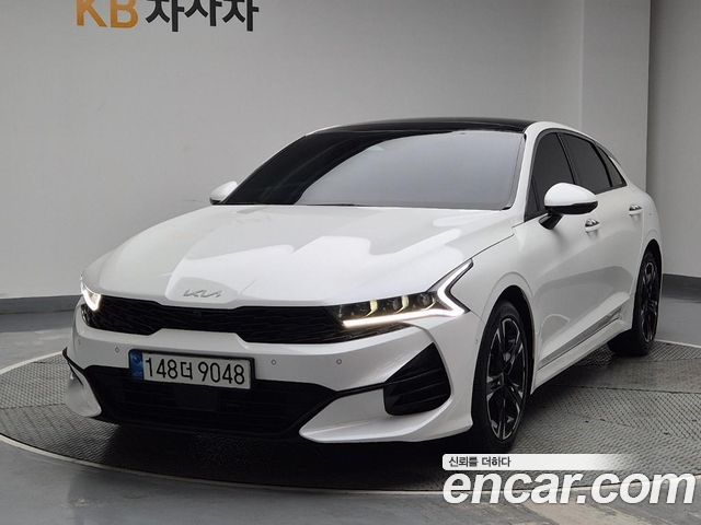 Kia K5 1.6 Turbo — photo 1 of 18