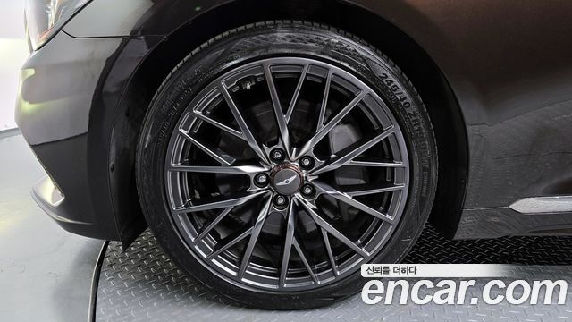 Genesis G80 3.3 GDI AWD — photo 1 of 30