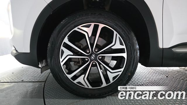 Hyundai Santafe Diesel 2.2 2WD — photo 1 of 40