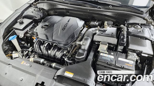 Hyundai Grandeur 2.5 — photo 1 of 32