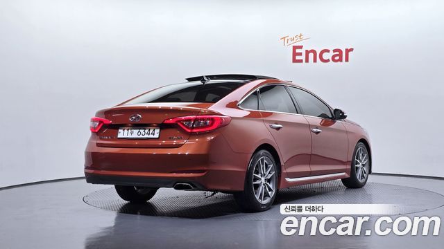 Hyundai Sonata 1.6 Turbo Smart — photo 1 of 30