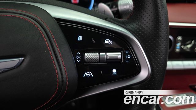Genesis GV70 2.5T Gasoline AWD — photo 1 of 36