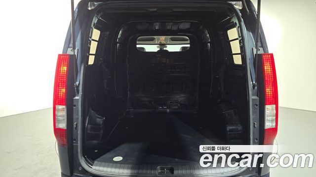 Hyundai Staria L3.5 Cargo 5-Seater — photo 1 of 30