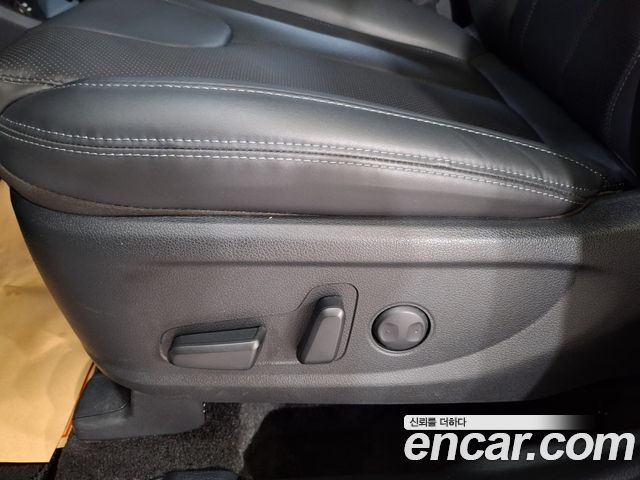Hyundai Santafe Gasoline 2.5T 2WD — photo 1 of 20