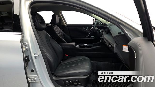 Kia K8 Noblesse — photo 1 of 36