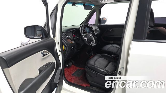 Kia RAY Prestige — photo 1 of 30