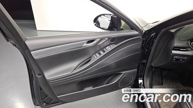 Genesis G80 Gasoline 2.5 Turbo AWD — photo 1 of 34