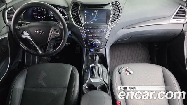 Hyundai Santafe Diesel 2.0 4WD — photo 1 of 32