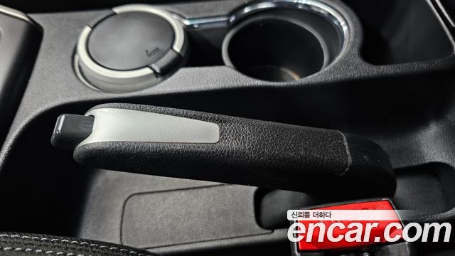 Hyundai AVANTE M16 GDI Luxury — photo 1 of 31