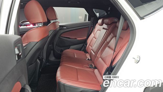 Hyundai Tucson Diesel 2.0 2WD — photo 1 of 31