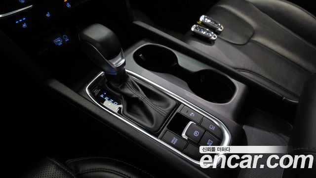 Hyundai Santafe Gasoline 2.0T 2WD — photo 1 of 31