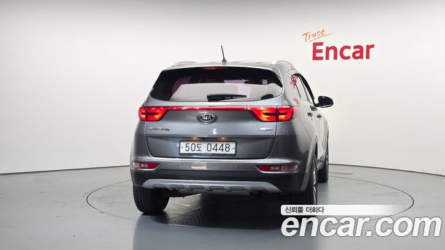 Kia Sportage Diesel 2WD Noblesse — photo 1 of 32