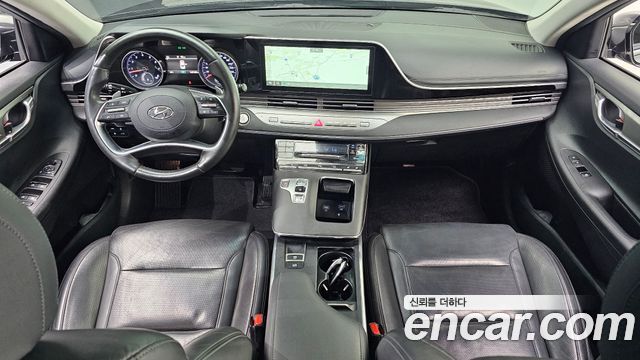 Hyundai Grandeur 2.5 — photo 1 of 30