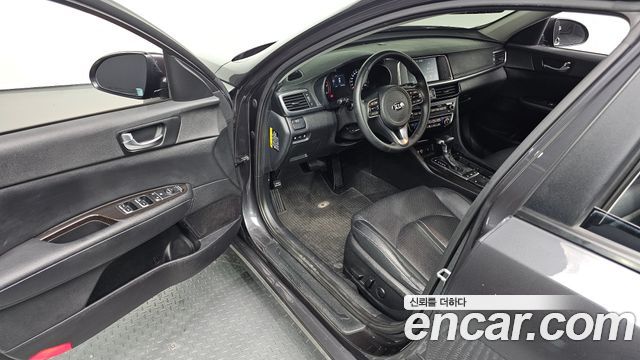 Kia K5 1.7 Diesel MX — photo 1 of 20
