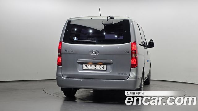 2019 Hyundai Starex Van 3-Seater, photograph 9