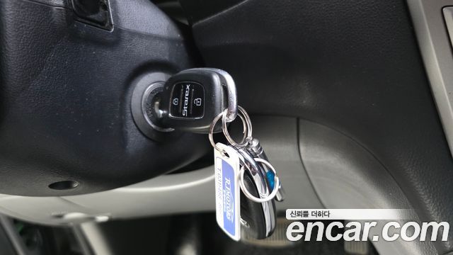 2019 Hyundai Starex Van 3-Seater, photograph 8