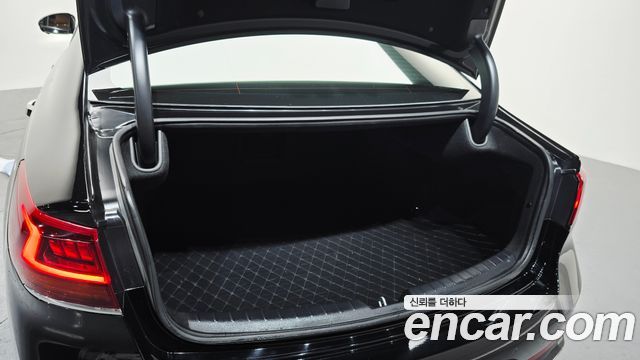 Kia K7 2.5 GDI X Edition — photo 1 of 34