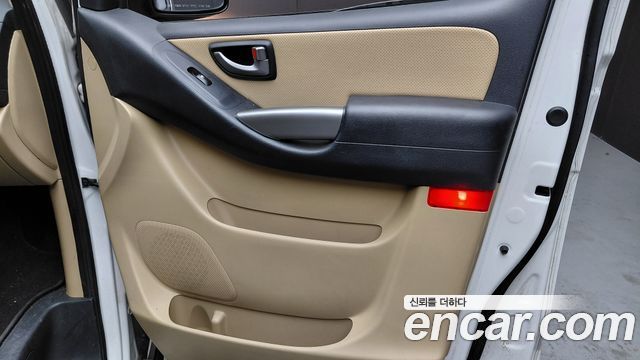 Hyundai Starex 4WD Camping car — photo 1 of 30