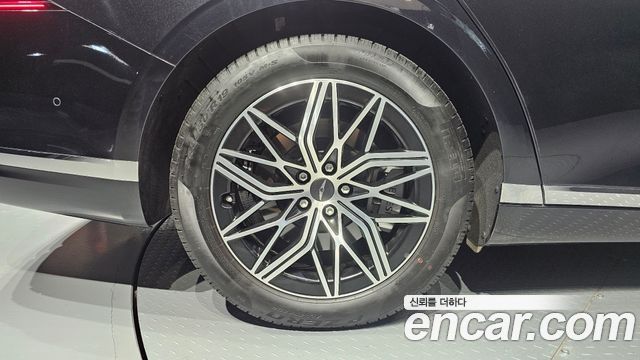 2025 Genesis G90 Gasoline 3.5 Turbo AWD, photograph 12
