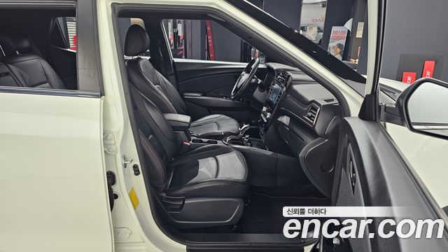 KG_Mobility_Ssangyong TIBOLI Gasoline 1.5 2WD — photo 1 of 30
