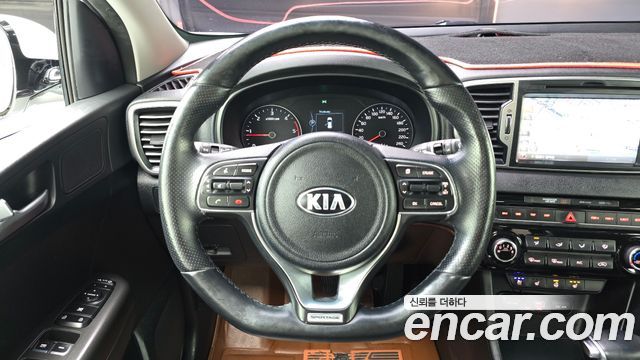 Kia Sportage Diesel 1.7 2wd Noblesse — photo 1 of 20