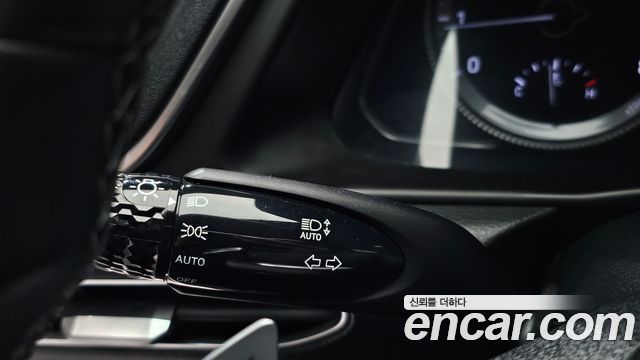 Hyundai Sonata 2.0 — photo 1 of 30