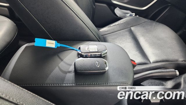Kia Soul 1.6 T-GDI Prestige — photo 1 of 31