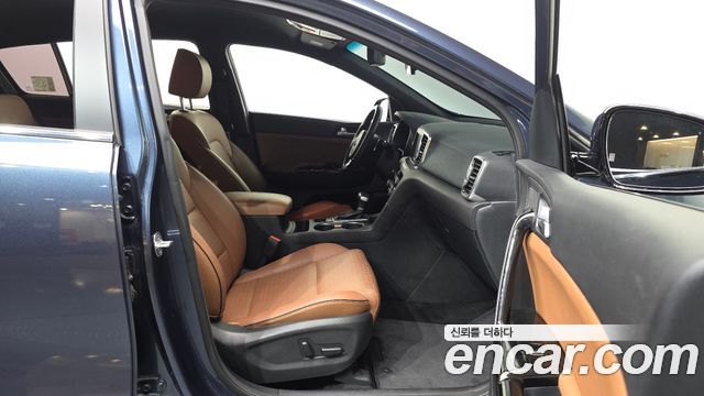 Kia Sportage Diesel 2.0 4WD Noblesse — photo 1 of 31