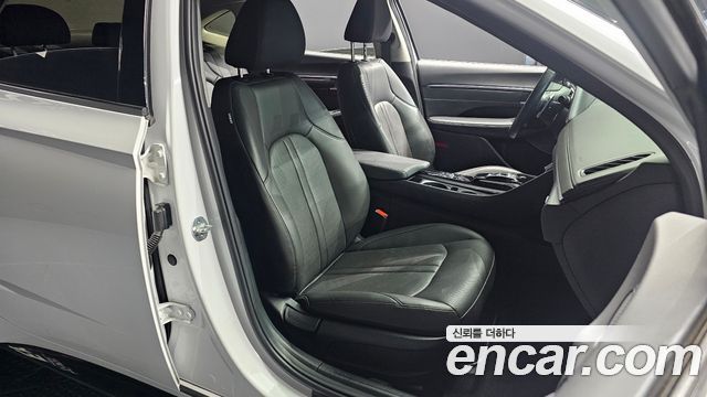 2021 Hyundai Sonata 2.0, photograph 2