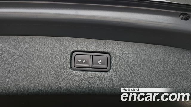 Genesis GV80 2.5T Gasoline AWD — photo 1 of 39