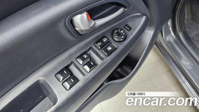 2015 Kia pride Diesel 5DR 1.4, photograph 8
