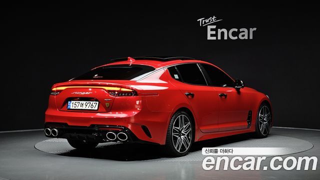 Kia Stinger 3.3 GT AWD — photo 1 of 35