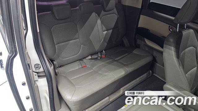Kia RAY Prestige — photo 1 of 20