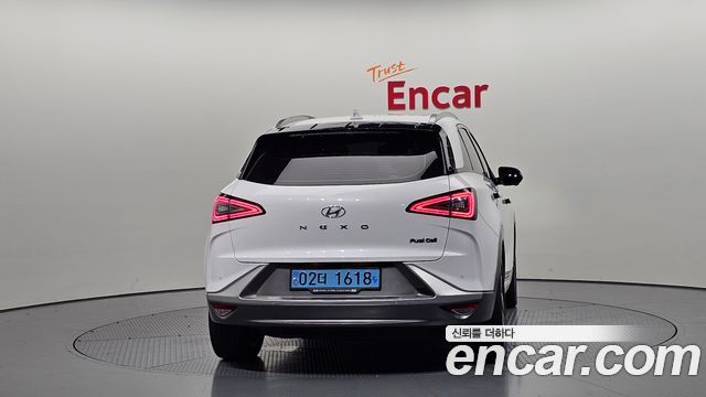 Hyundai Nexo Premium — photo 1 of 33
