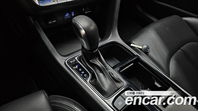 Hyundai Sonata LPI Taxi — photo 1 of 31