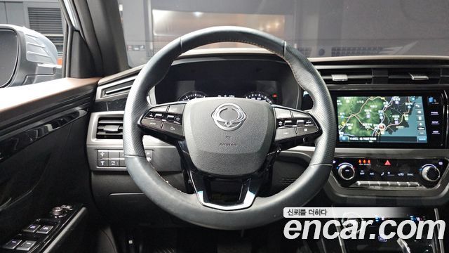 KG_Mobility_Ssangyong KORANDO Gasoline 1.5 4WD C7 — photo 1 of 20